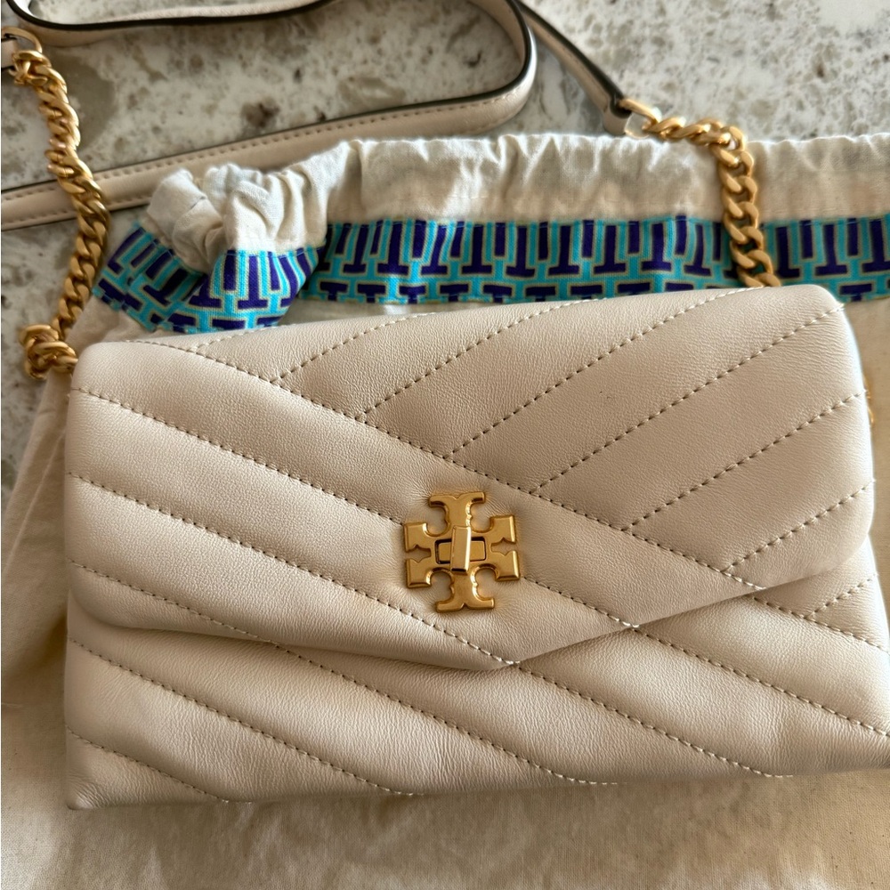 Tory Burch Kira chevron Crossbody Bag